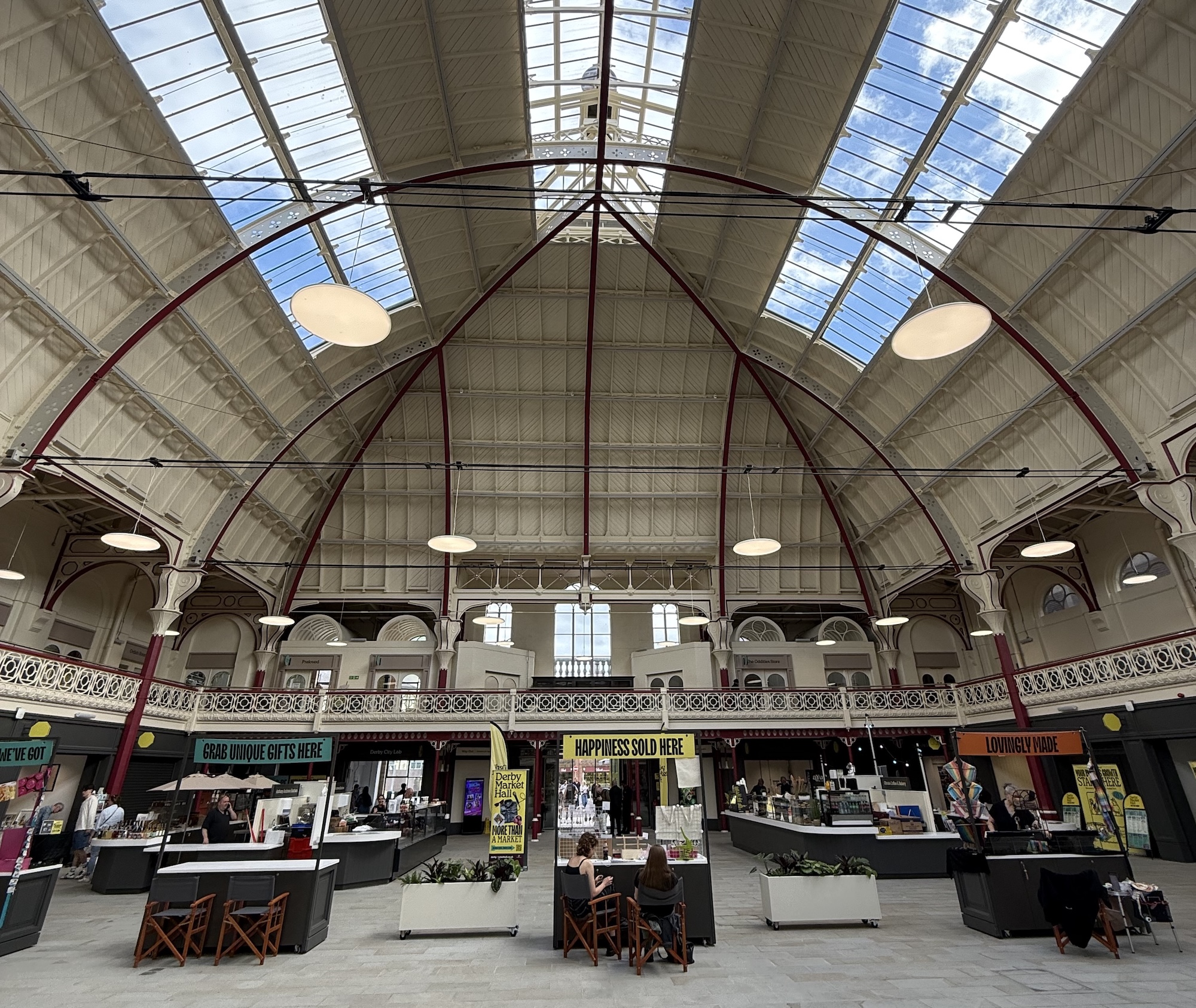 THE GREATEST GATHERING Derby Market Hall — 1-3 August The Derwent Valley Line Community Rail Partnership is hosting The Greatest Gathering fringe event. Taking place at Derby Guildhall Market, the event is family focused with a heritage display, model railway and train themed board games plus all the usual attractions in the market hall. The event is free and does not require a pre-booked ticket 200 to attend, just turn up and enjoy the train-related fun on offer! Friday 1 August 9am-6pm Saturday 2 August 9am-9pm Sunday 3 August 11am-3pm